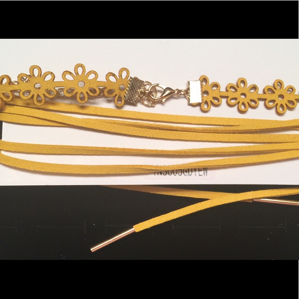 Choker Necklace - Picture 2 of 2